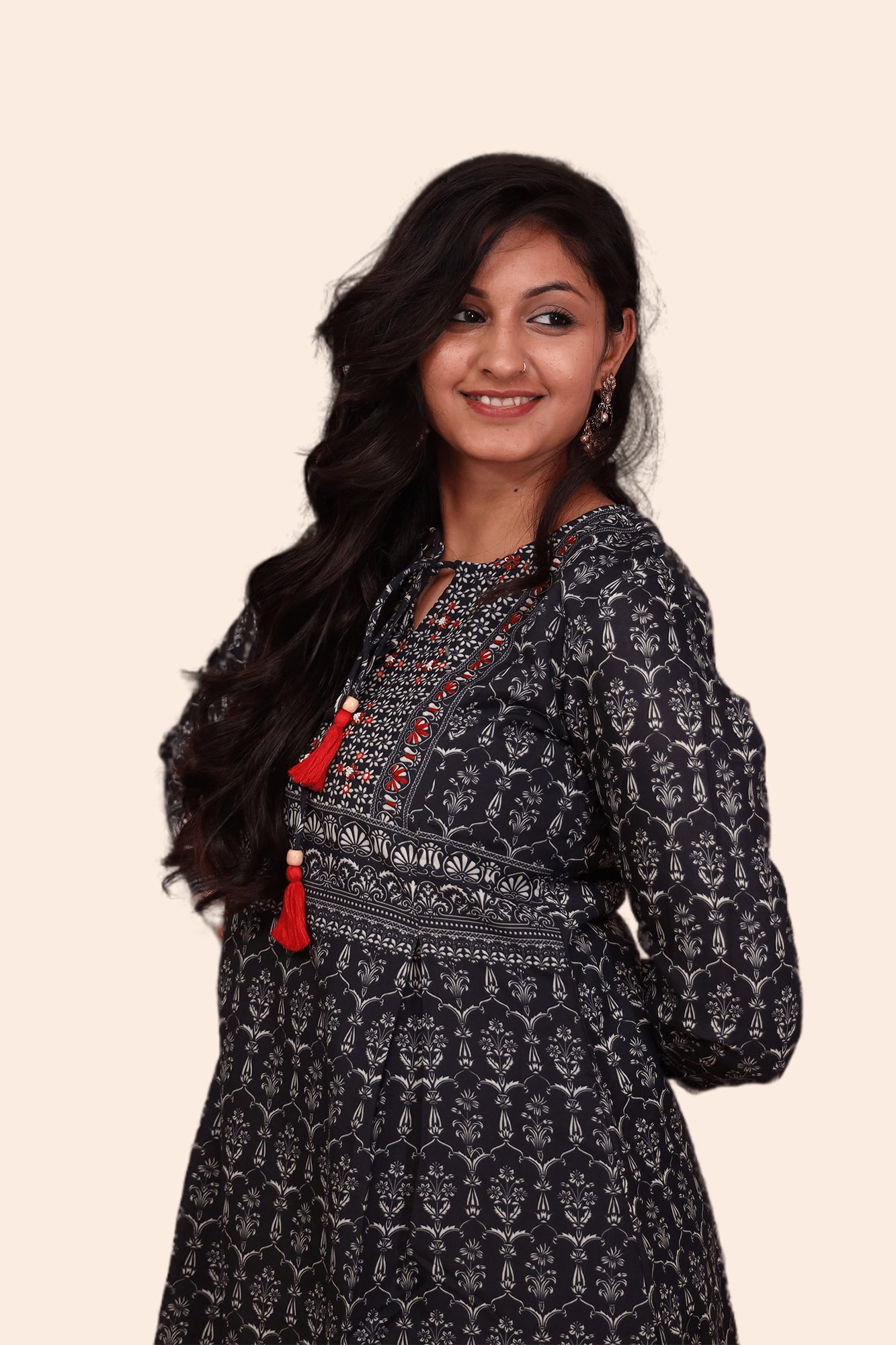 Urban Mystic Embroidered Print Kurta With Pant