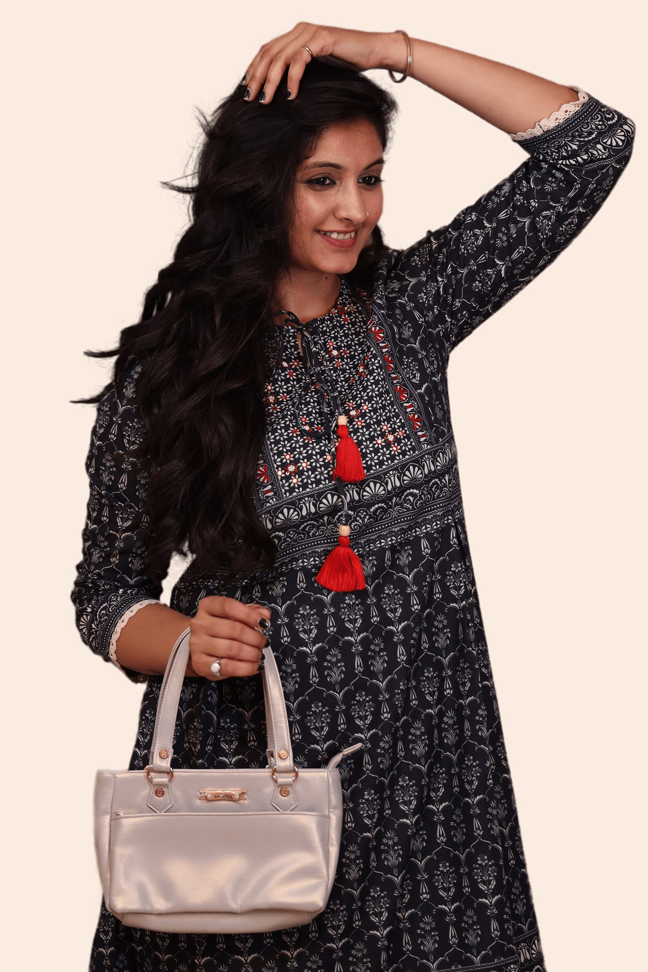 Urban Mystic Embroidered Print Kurta With Pant