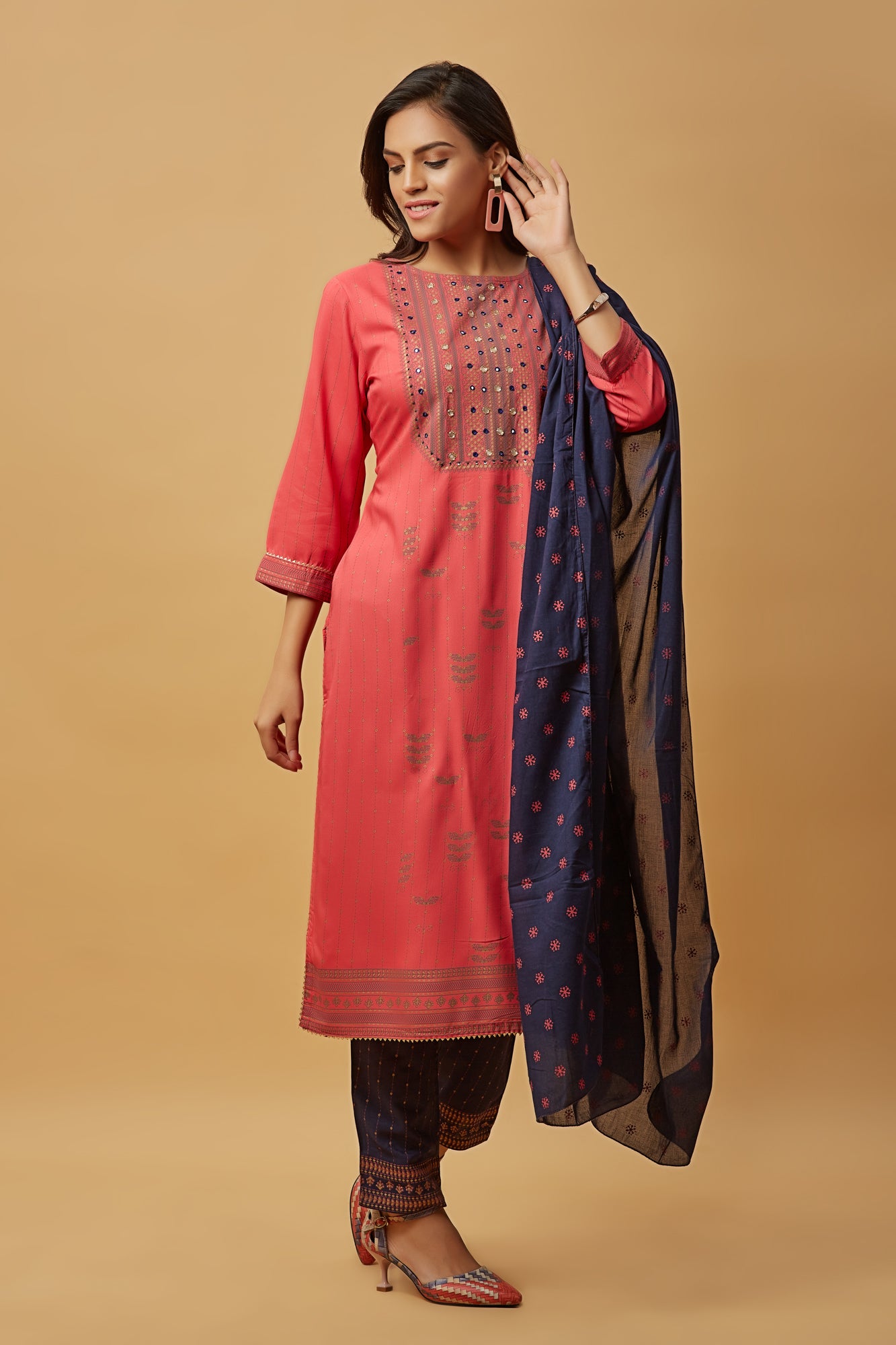 Urban Mystic Straight Fit Kurta Pant Set With Dupatta