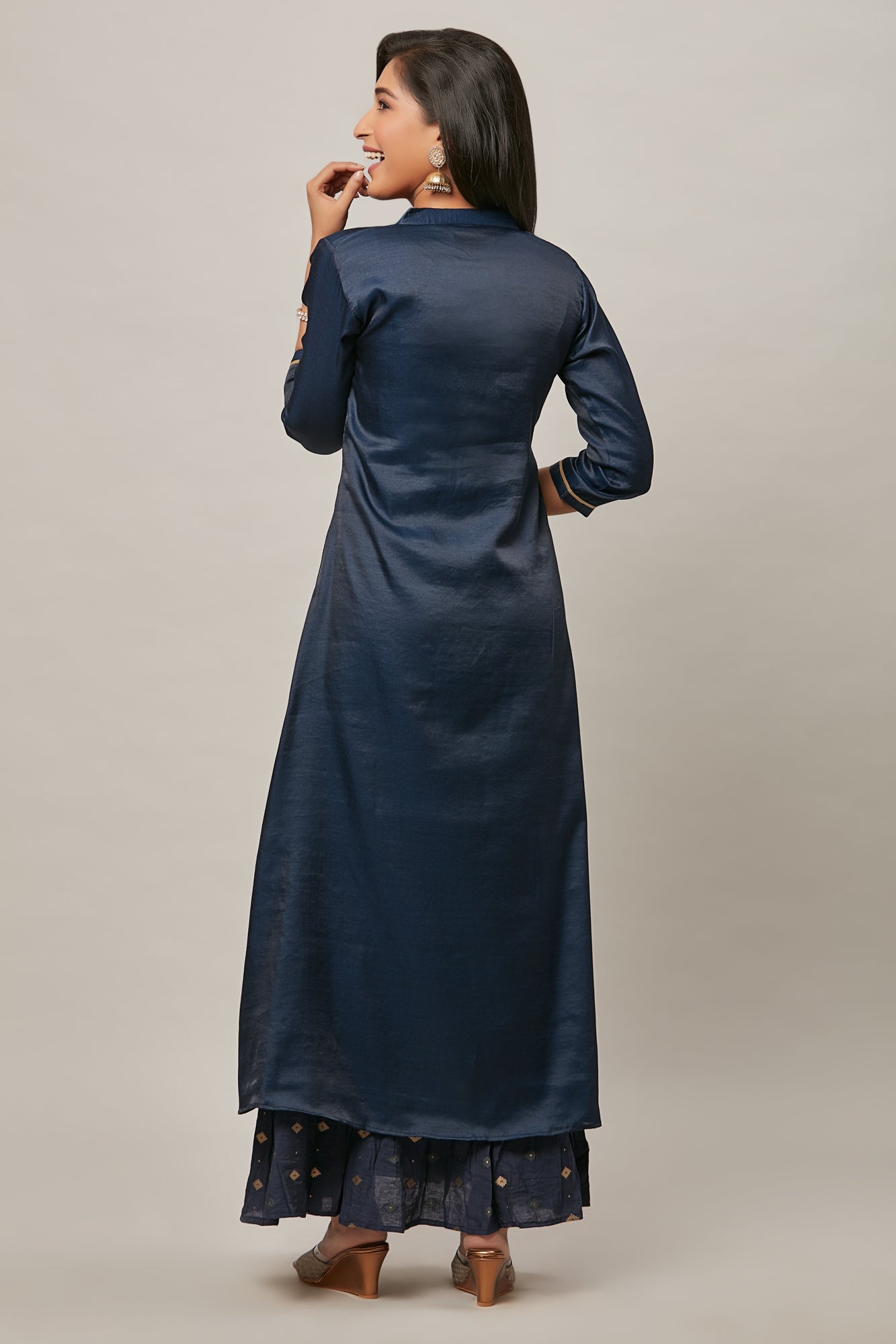 Urban Mystic Navy Blue Long Embroidered Kurta