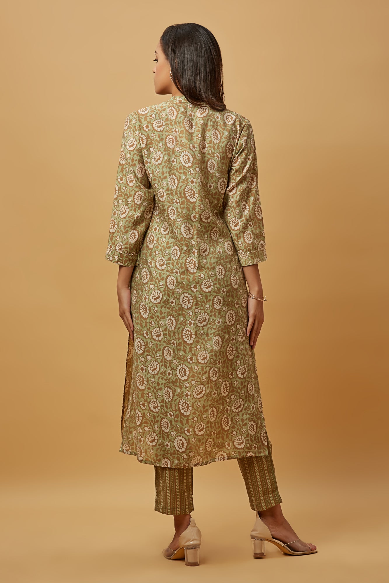 Urban Mystic Green Silk Embroidered Kurti Set With Pant And Dupatta