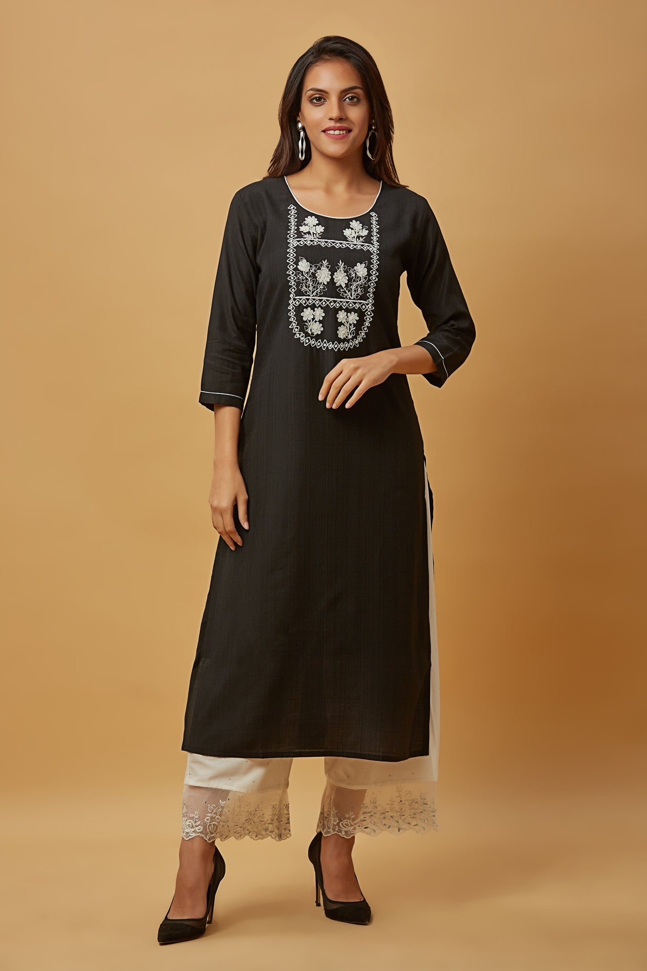 Urban Mystic Black Embroidered Straight Side Cut Kurta